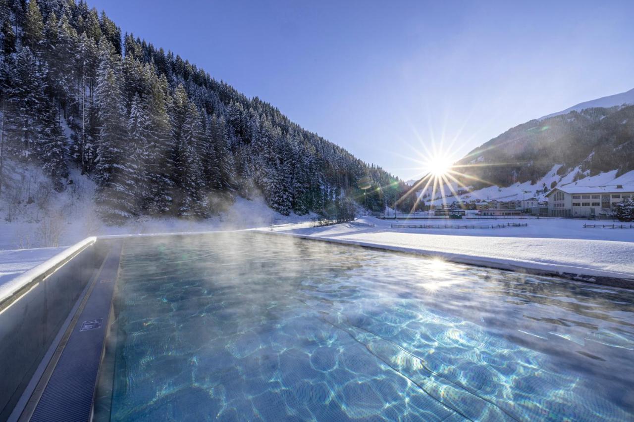 Natur- & Wanderhotel Tuxertal 외부 사진