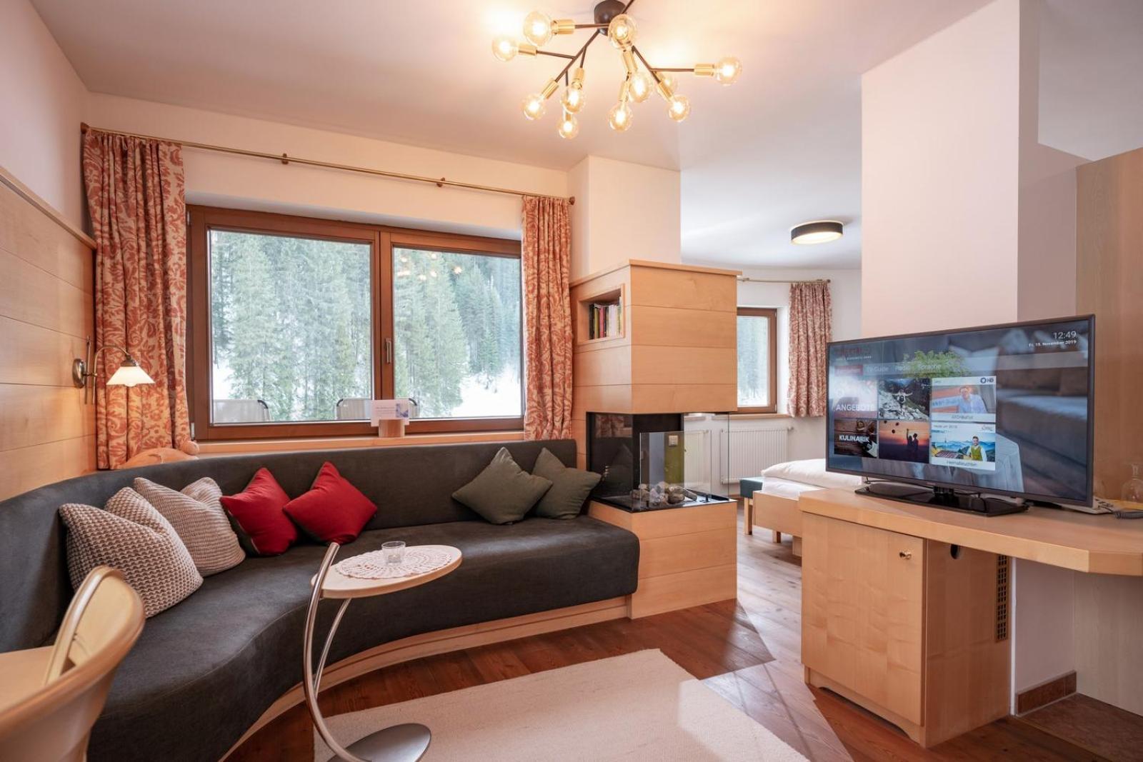 Natur- & Wanderhotel Tuxertal 외부 사진