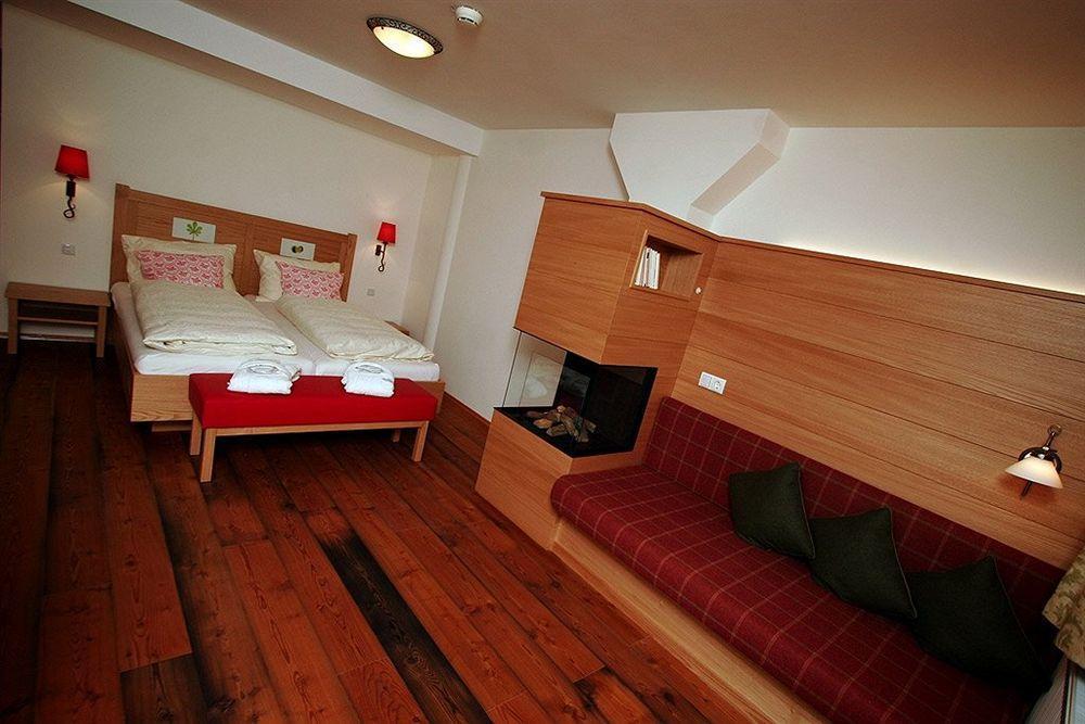 Natur- & Wanderhotel Tuxertal 외부 사진