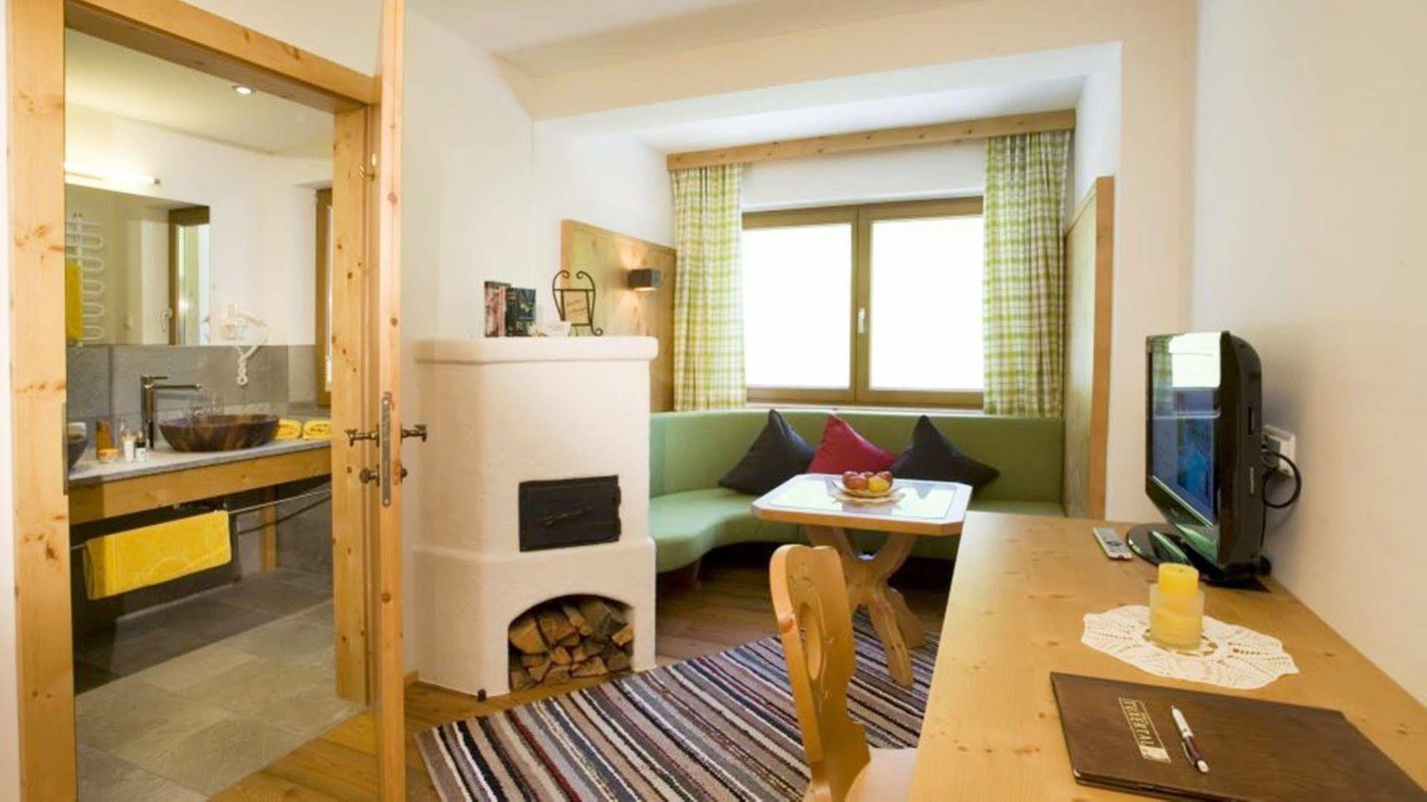 Natur- & Wanderhotel Tuxertal 외부 사진