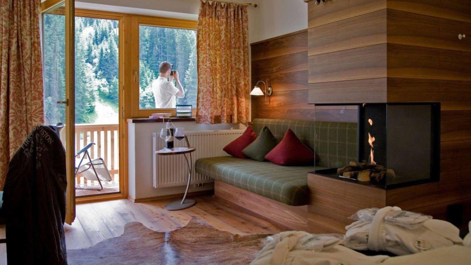 Natur- & Wanderhotel Tuxertal 외부 사진