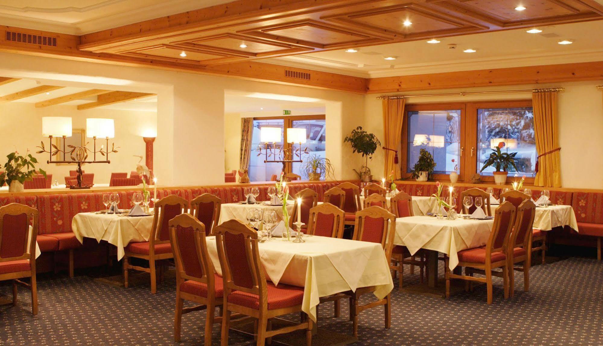 Natur- & Wanderhotel Tuxertal 외부 사진
